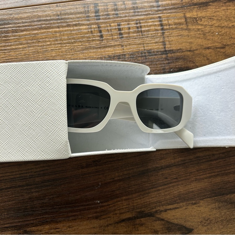 Prada White Rectangular Sunglasses With Case - image 3